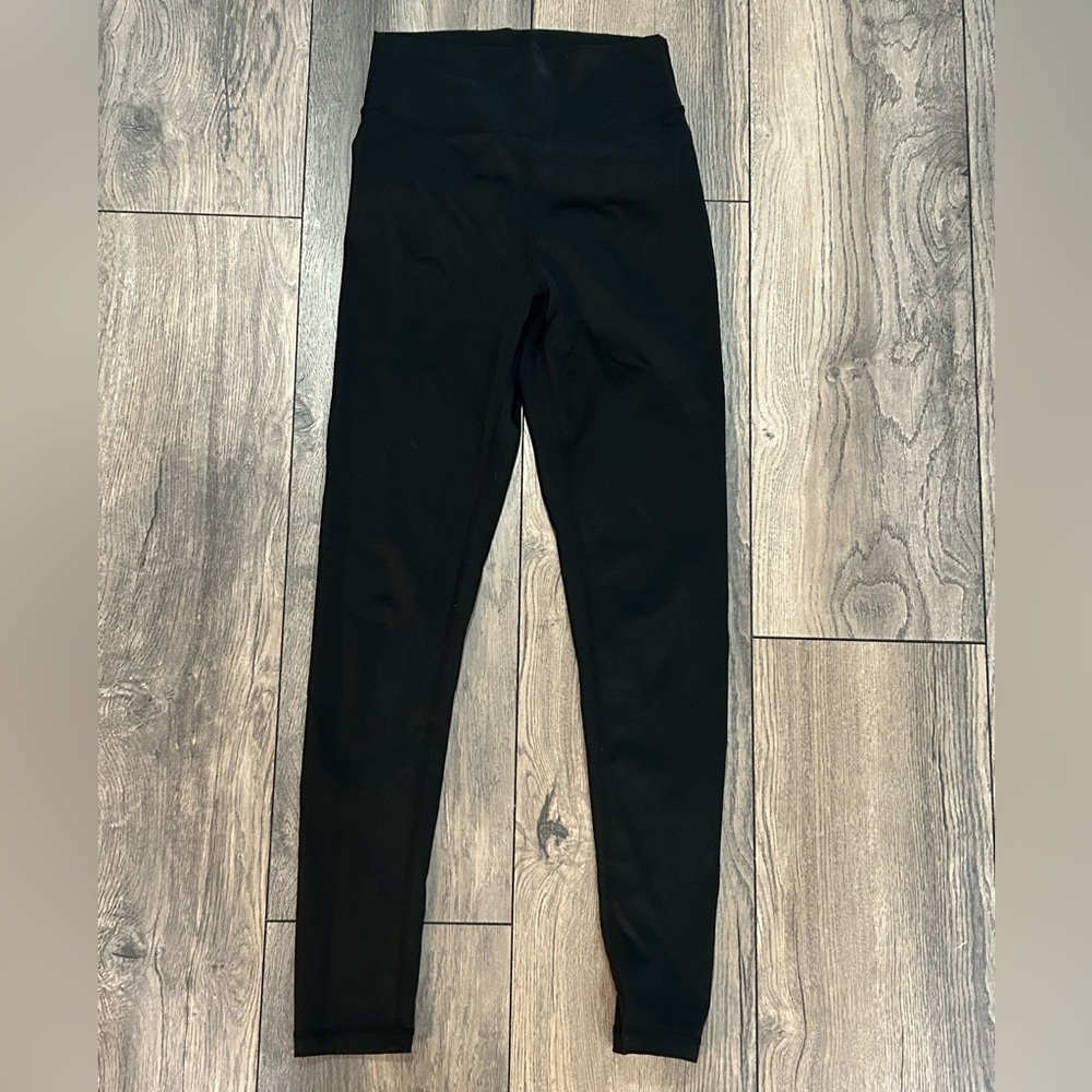 Zyia Active Women's Black Scrunch Butt Hi-Rise 7/8 Leggings in Size 2